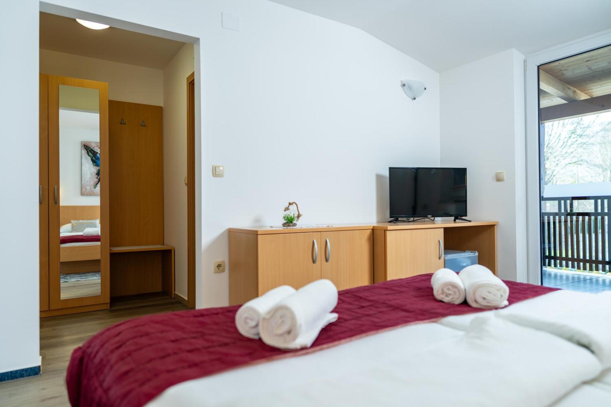 Hotel Center Bohinjsko Jezero Exteriör bild